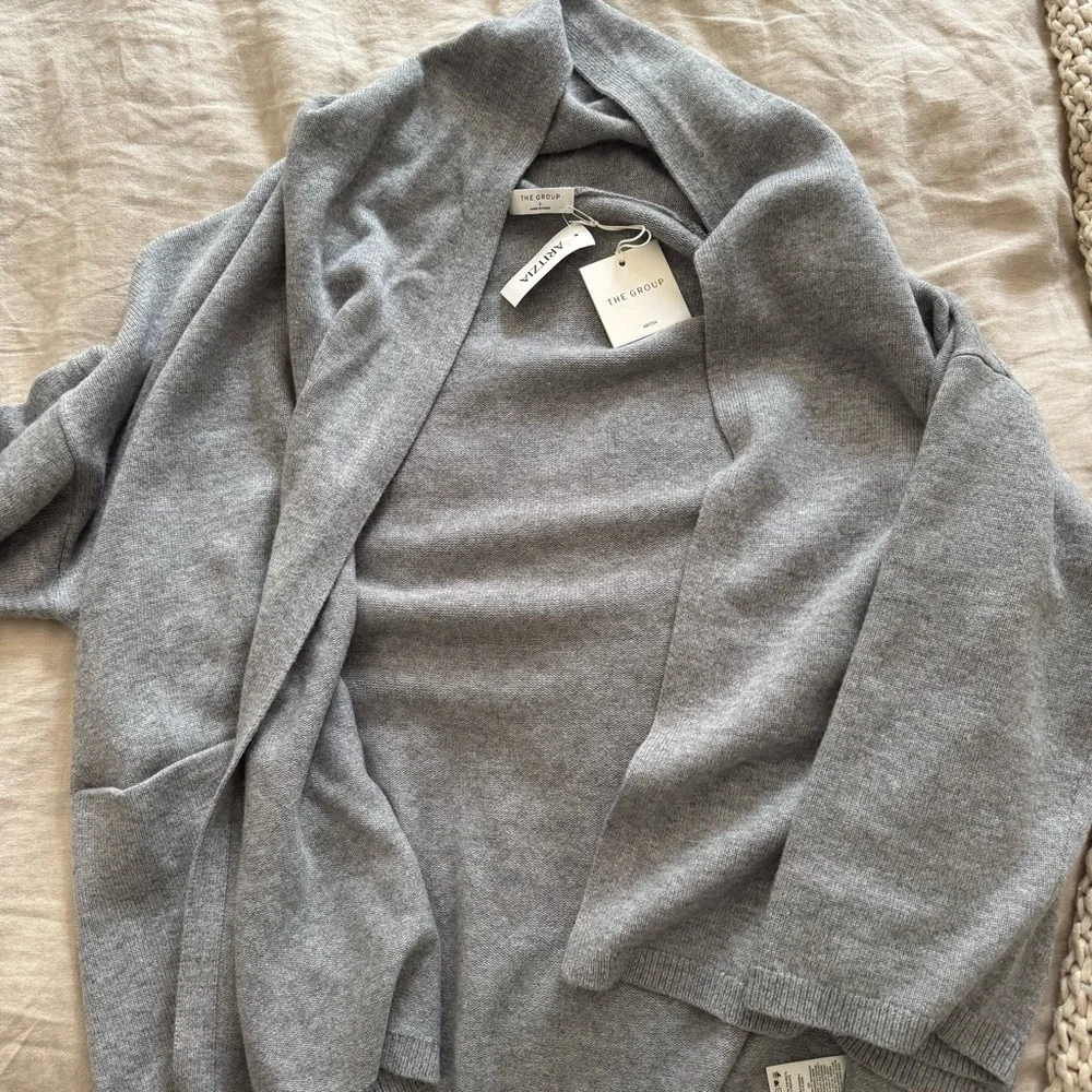 NWT Aritzia The Group Nook Merino Wool Cardigan Size 2 (See Size Chart) - Picture 12 of 12